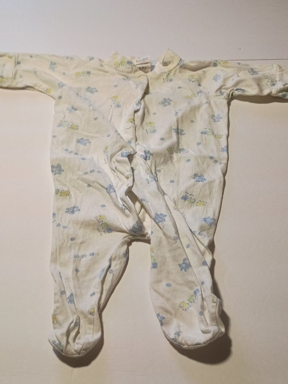 Curity White Bodysuit with Bear Pattern Size 0-3 Months